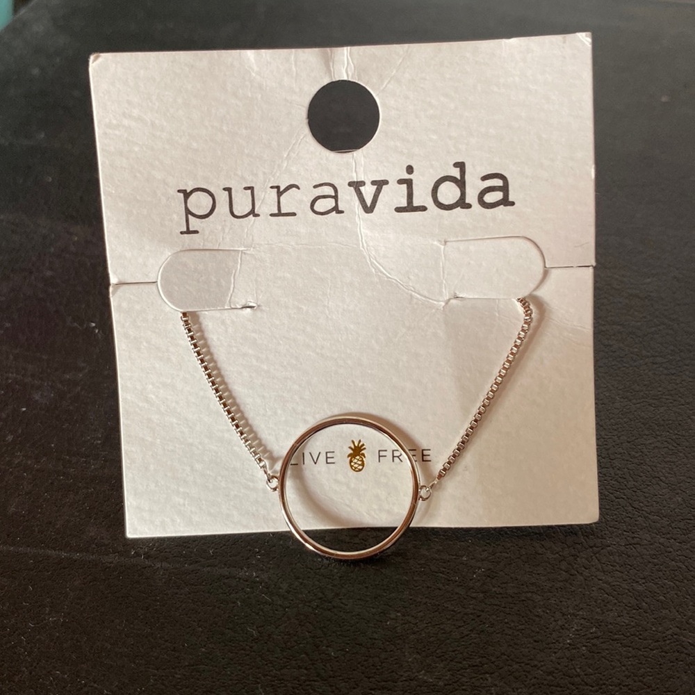 Pura Vida necklace NWT